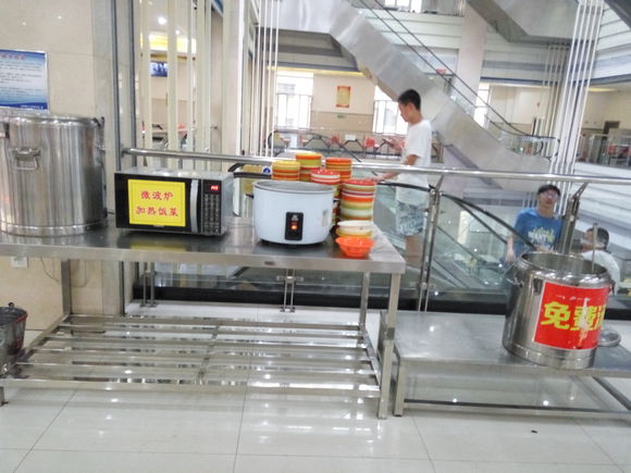 太原理工大学学姐迎新,新生怎么去太原理工大学