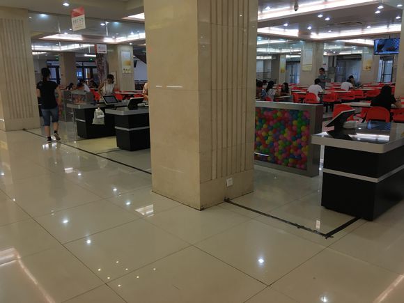 太原理工大学学姐迎新,新生怎么去太原理工大学