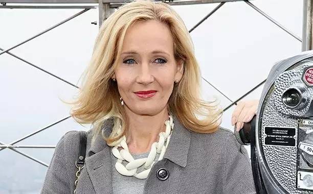 未来7天都在33℃上下，小心雷阵雨|这辆车好神奇，自带“