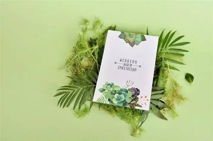 这张婚礼请柬有“毒”，还不速来围观！