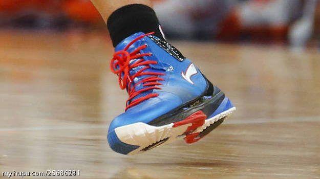 埃文特纳穿过的鞋,埃文特纳上脚球鞋