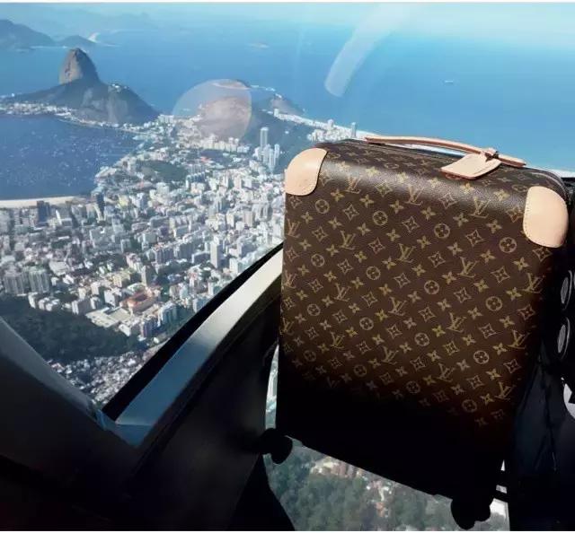 lv最新款脑洞也太大了吧,lv新款比之前多了两条线