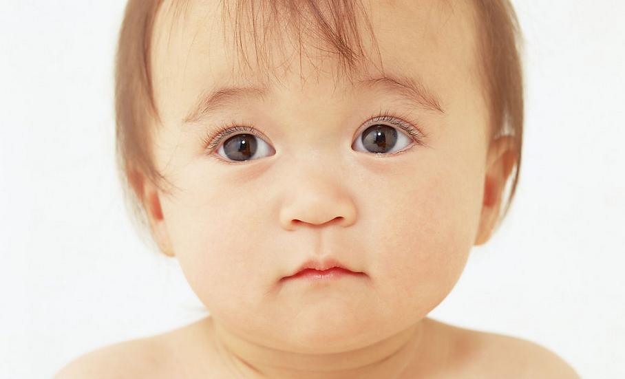 小孩发烧引起抽搐怎么解决,宝宝突然发烧40度抽搐是什么原因