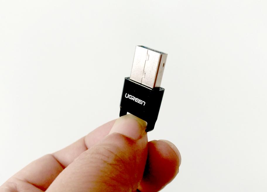 台式机上使用无线耳机,智能电视可以连接耳机吗