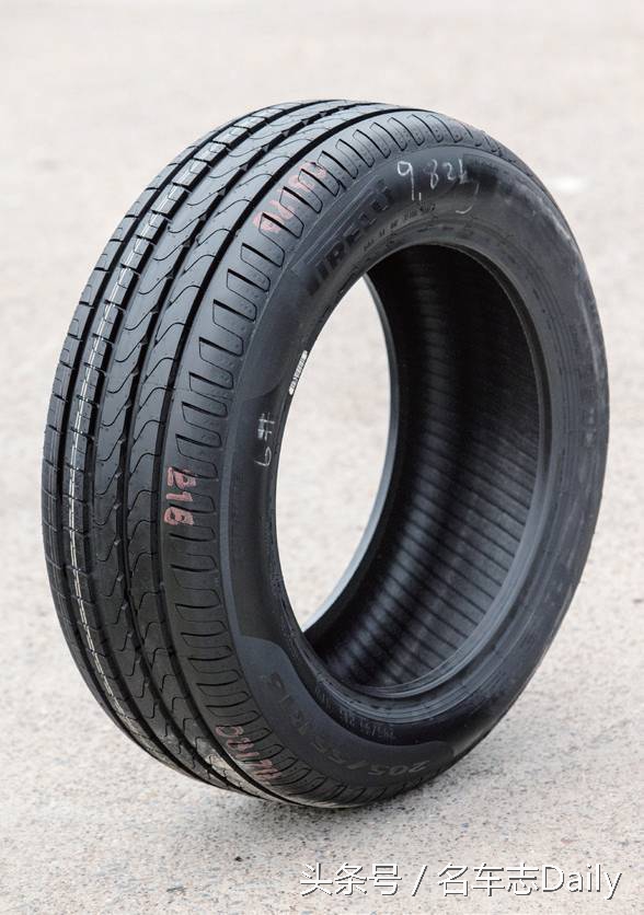 如何挑选一款适合自己的轮胎,夏季轮胎和四季轮胎