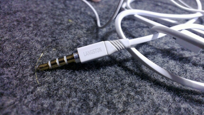 兰士顿4核有线耳机测评,兰士顿耳机和爱国者耳机对比