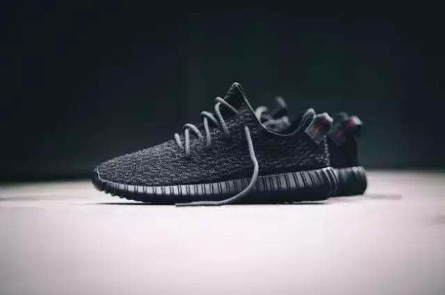 忘记你的小白鞋吧！现在是小粉鞋当道