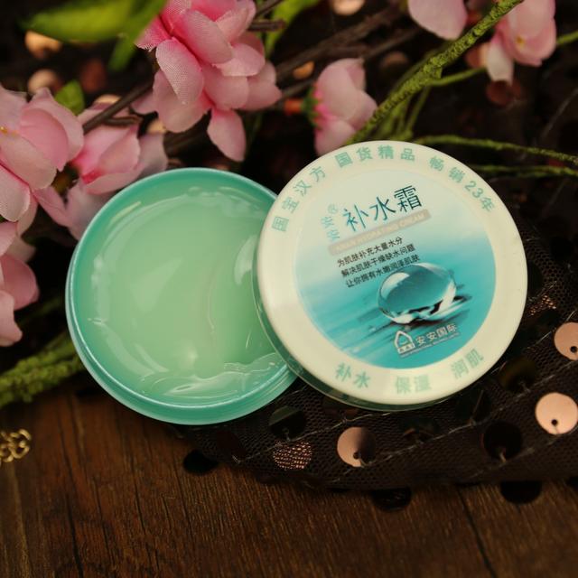 夏天防晒护肤品哪个品牌好,既防晒又补水的产品