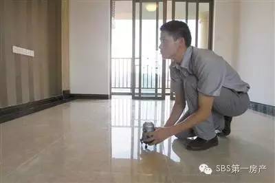 500万花园洋房多处漏水这就是金科王府的“王府”品质？