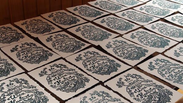 收到朋友结婚请柬怎么回复,收到同学的结婚请柬如何回复