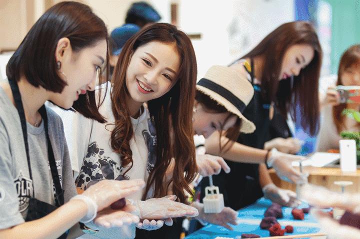 来杭州必买的零食,杭州进口网红零食批发