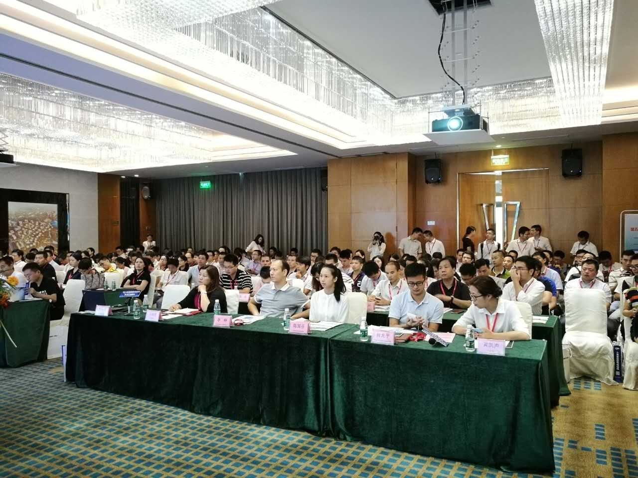 远荣机器人视点光宇电池：无人机续航“短板”亟待解决