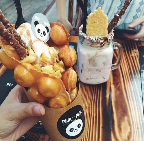 鸡蛋仔和冰淇淋的搭配,冰激凌鸡蛋仔正确吃法