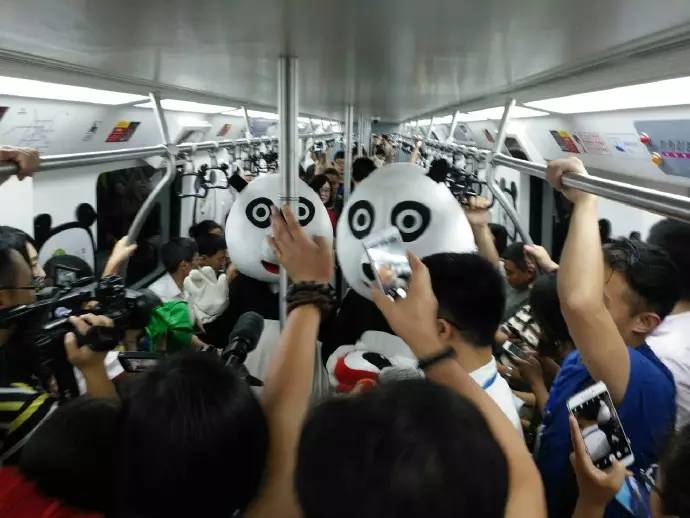 成都地铁3号线盼达号报站,成都地铁盼达号主题列车