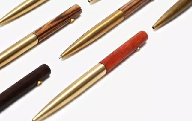 有些话不说更动人,有些话不说总比说了好