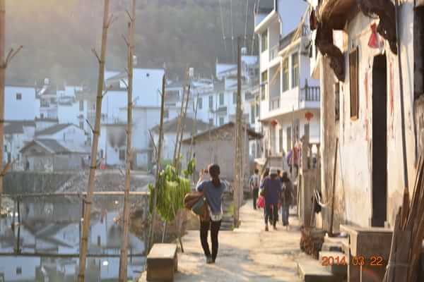 稻草人旅行有什么特色,稻草人旅行沙漠