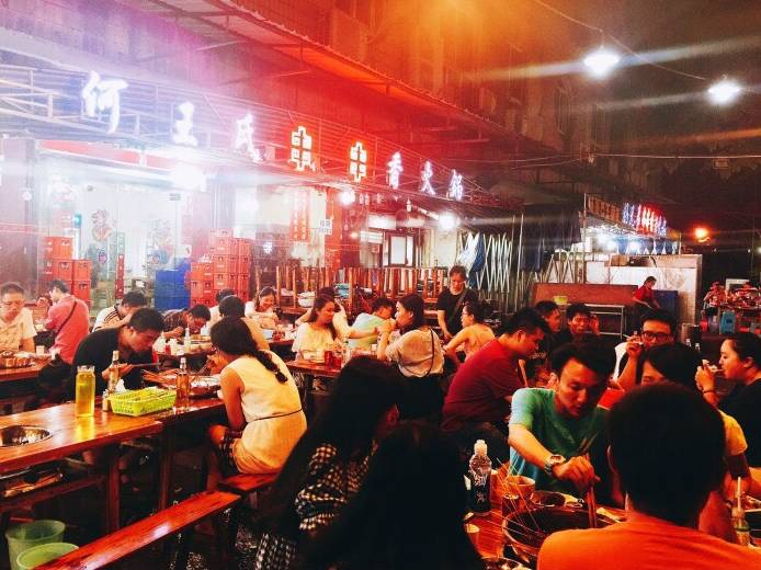 隐藏于闹市的重庆美食,来重庆必打卡美食街