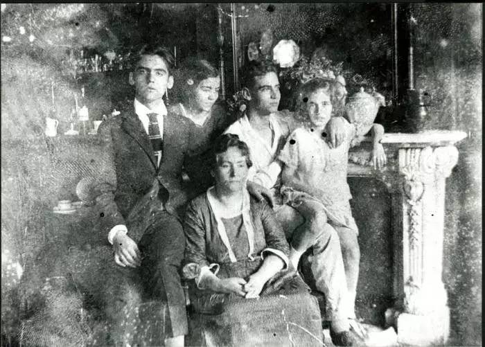 洛尔卡:在自己要献出的生命中,融入你纯洁的声音