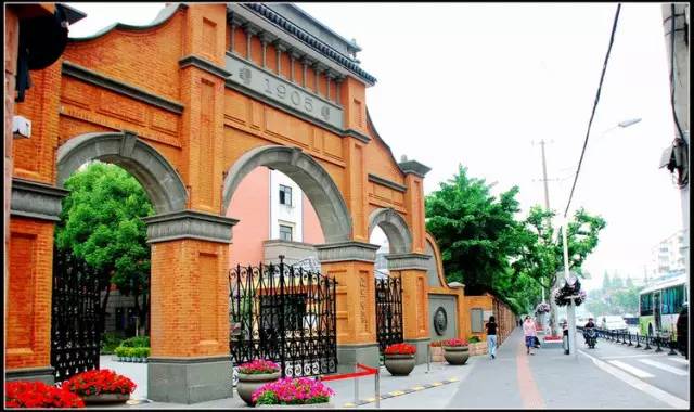 复旦中学淞虹路,上海复旦中学在哪里