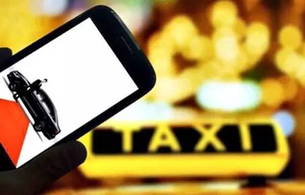 高温天气、二孩经济、女性总统候选人本周新闻热词(7.24-30)