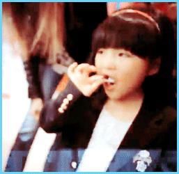 鸡蛋仔和冰淇淋的搭配,冰激凌鸡蛋仔正确吃法