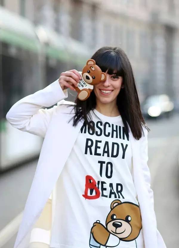 每日星范|范冰冰论手机壳种草狂魔，我只服范爷！