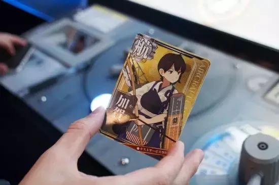 宅男的世界你不懂：一款“军宅专属”游戏如何救了日本街机业？