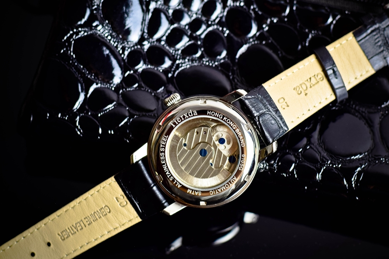 镂空机械表机芯排行榜最新,机芯镂空设计的表