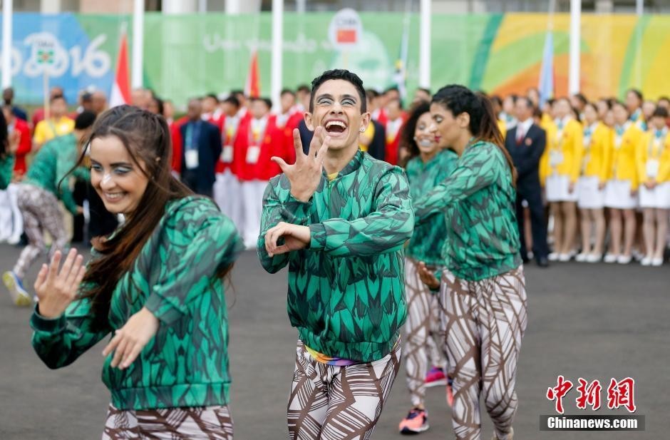 用vr看效果图,用vr一体机看世界杯