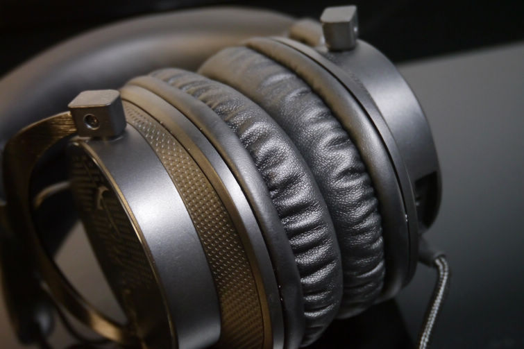 黑科技蓝牙游戏耳机入耳式,7.1电竞游戏耳机头戴式