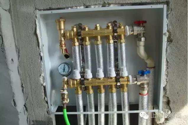 地暖分集水器弹起,地暖温控分集水器