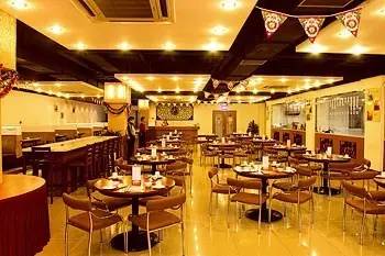 约妹子去高档“茶餐厅”，如何假装是“老手”？