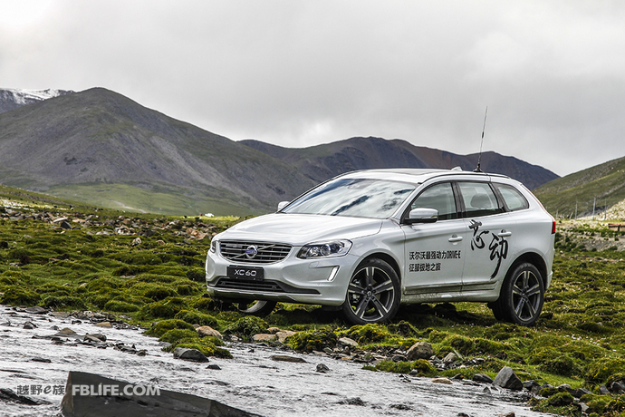沃尔沃xc60试驾视频2020第一视角,2023款沃尔沃xc60高原试驾