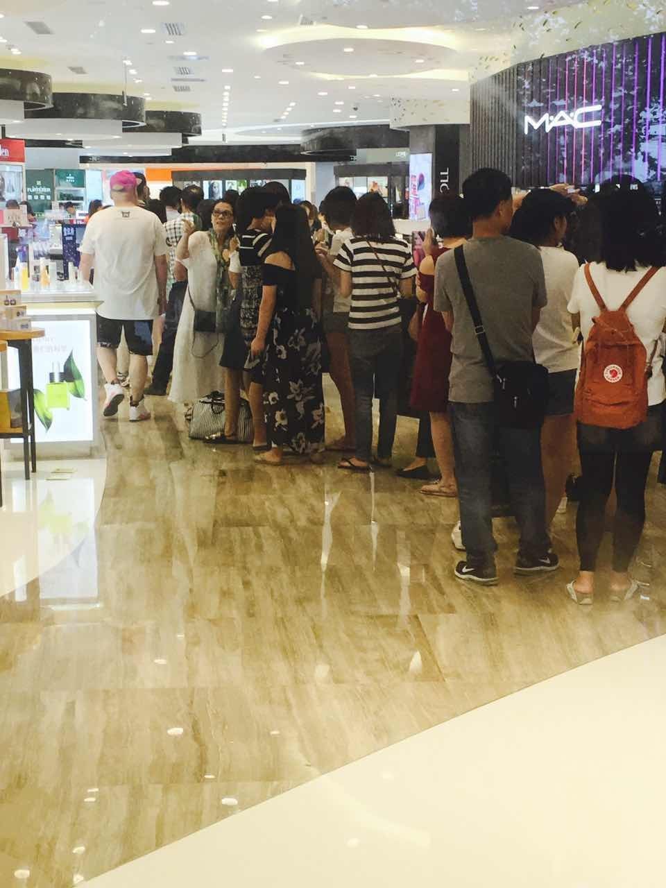 上海比较大的免税店在哪里 (上海最大的免税店在哪)