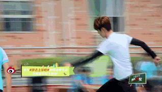 鹿晗足球到底是什么水平,鹿晗足球水平到底怎么样