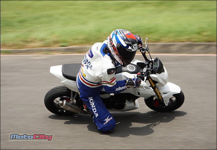 本田hr-v2023款1.5试驾,本田hrv1.5t麋鹿测试