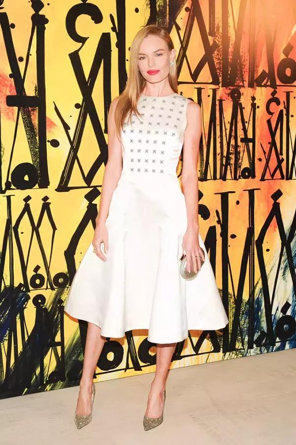 高跟鞋这样穿一整天不累脚,好穿又好看高跟鞋推荐