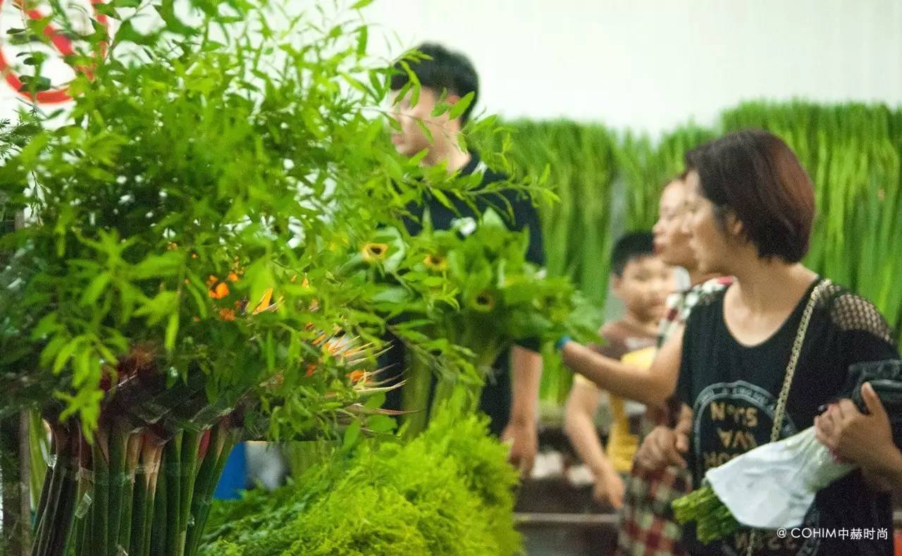 夜访北京皇城根儿下的五家花店：七夕不约会，只约花讲花艺