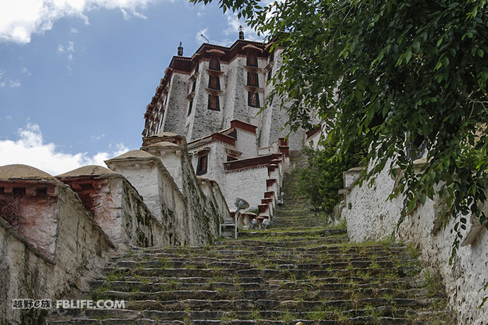 沃尔沃xc60试驾视频2020第一视角,2023款沃尔沃xc60高原试驾