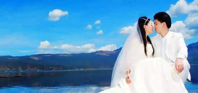 云南旅拍婚纱照推荐哪家最好,云南丽江拍婚纱照一套多少钱