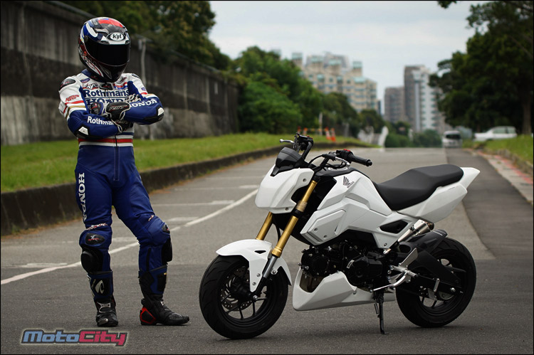 本田hr-v2023款1.5试驾,本田hrv1.5t麋鹿测试