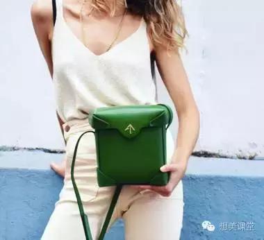 让我们看看这些小众的时尚圈的网红脸，宝宝也想这么火的大红大紫