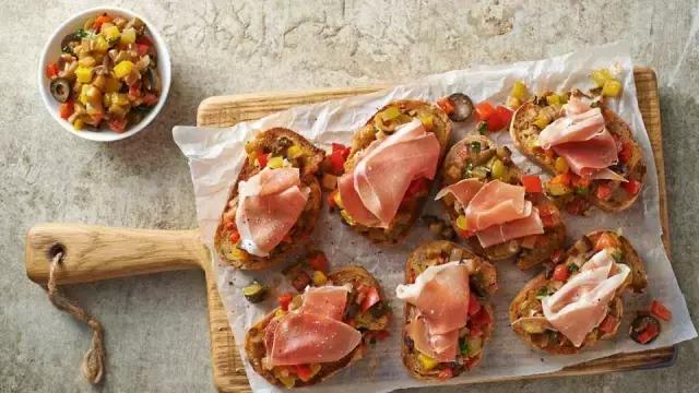 哪个地方有火腿 (有火腿的地方)