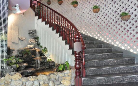 楼梯风水最佳位置图,楼梯犯忌风水解法