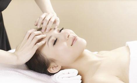 精油护肤的正确用法视频,按摩精油有护肤的效果吗