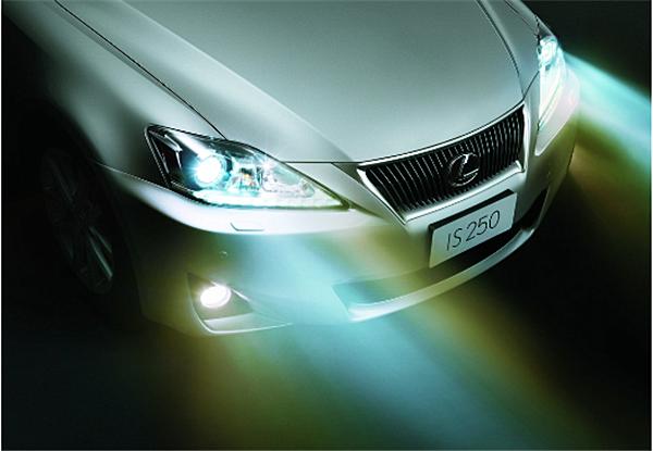 汽车大灯怎么保养不会氧化,车大灯怎么维修