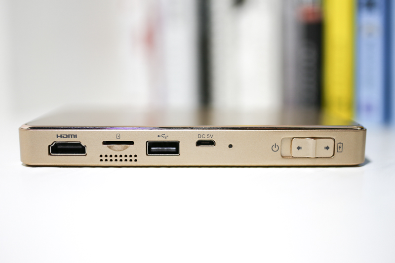 和小媚一起看电影!神画小媚微投体验