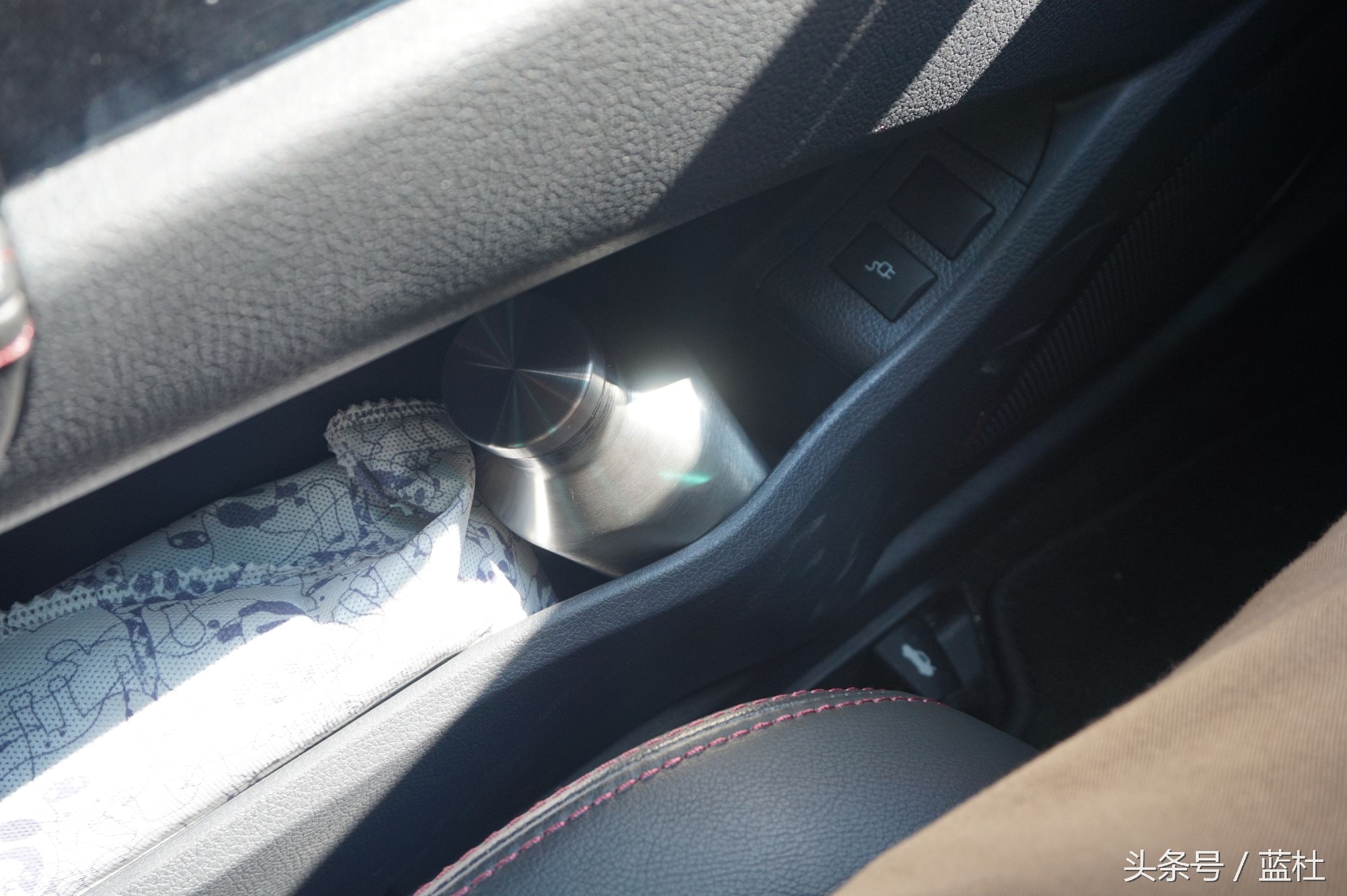 不建议买这么贵的杯子吗,200块买杯子