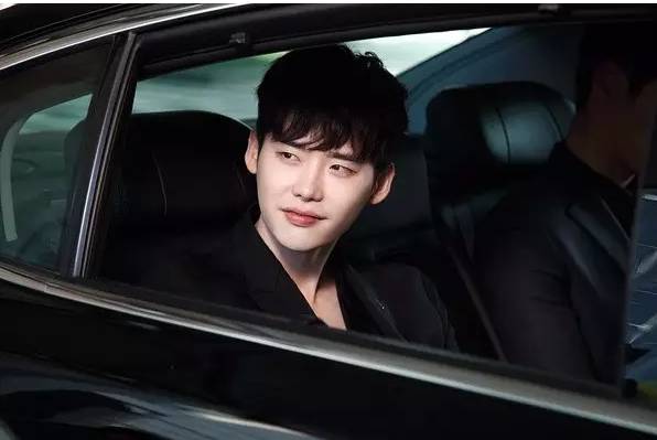 李钟硕公开表白,李钟硕求婚