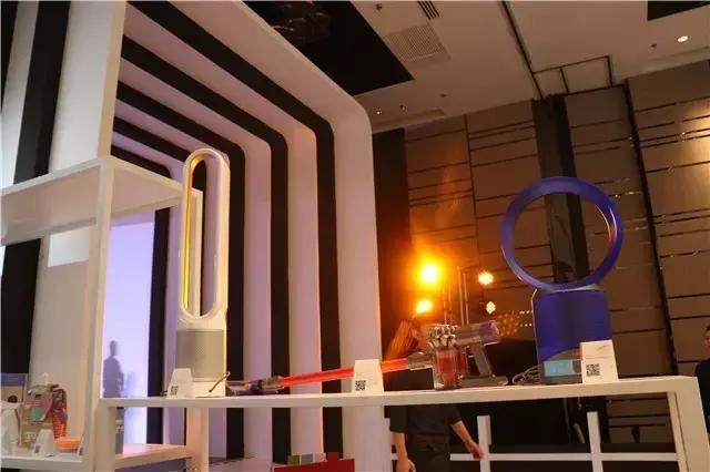 两个小时就能逛遍全世界?好喝的酒果然都是糖衣炮弹